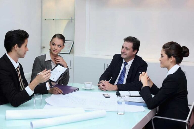 11 Ways to Become a Better Leader